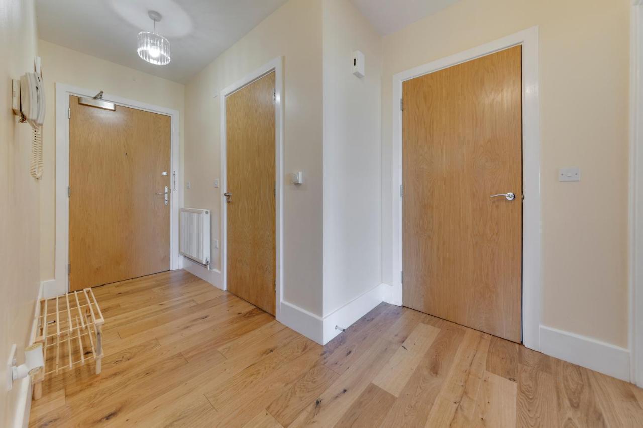Flourish Apartments - Mulberry House - Tottenham Лондон Экстерьер фото